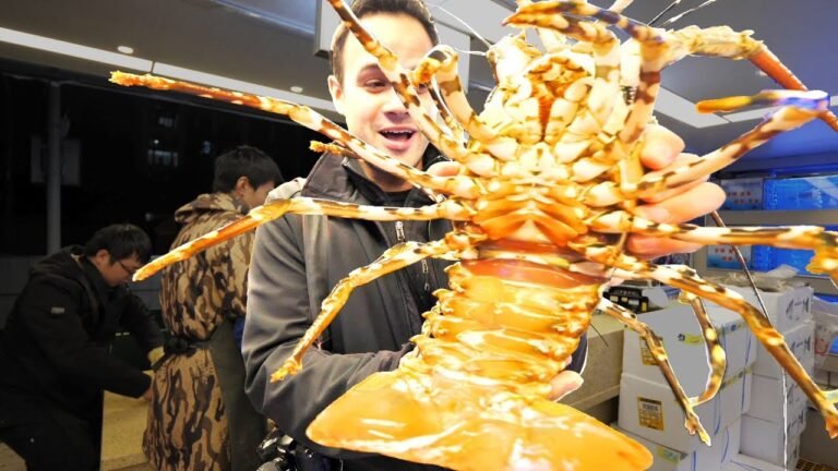 SZECHUAN Seafood EXTREME - INSANE Chinese Seafood TOUR in Chengdu