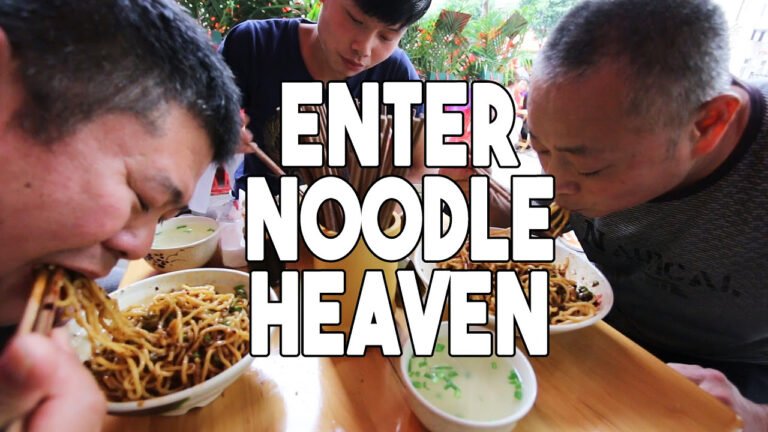 Spicy Chinese Noodles in Sichuan