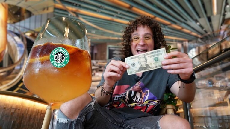 Visité el Starbucks VIP más grande y costoso del mundo | Starbucks Reserve Chicago ☕️-Luisito Comunica